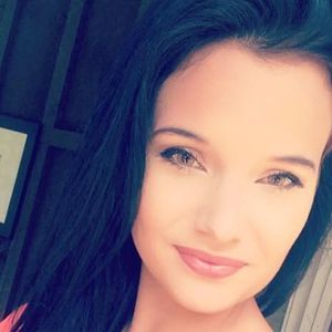 Meet your Posher, Allyssa